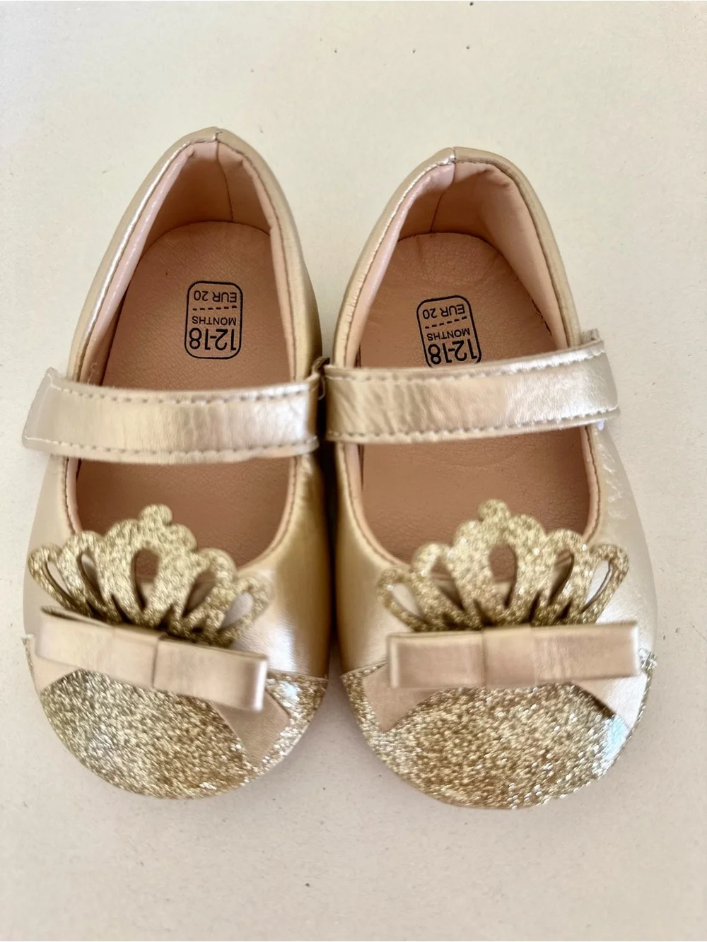 Girls Sparkle Gold Mary Jane Shoes with Bow